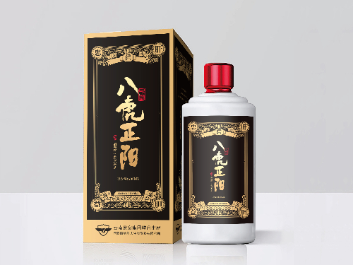 一生豪邁凌云壯志，四海情誼醇香搖曳！八虎正陽保健酒包裝設(shè)計(jì)